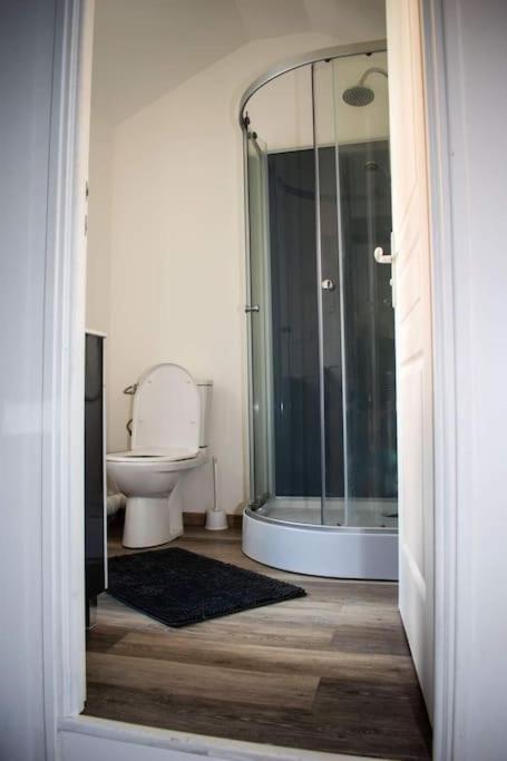 Studio Charmant Confortable Tv Centre Ville Louviers Esterno foto