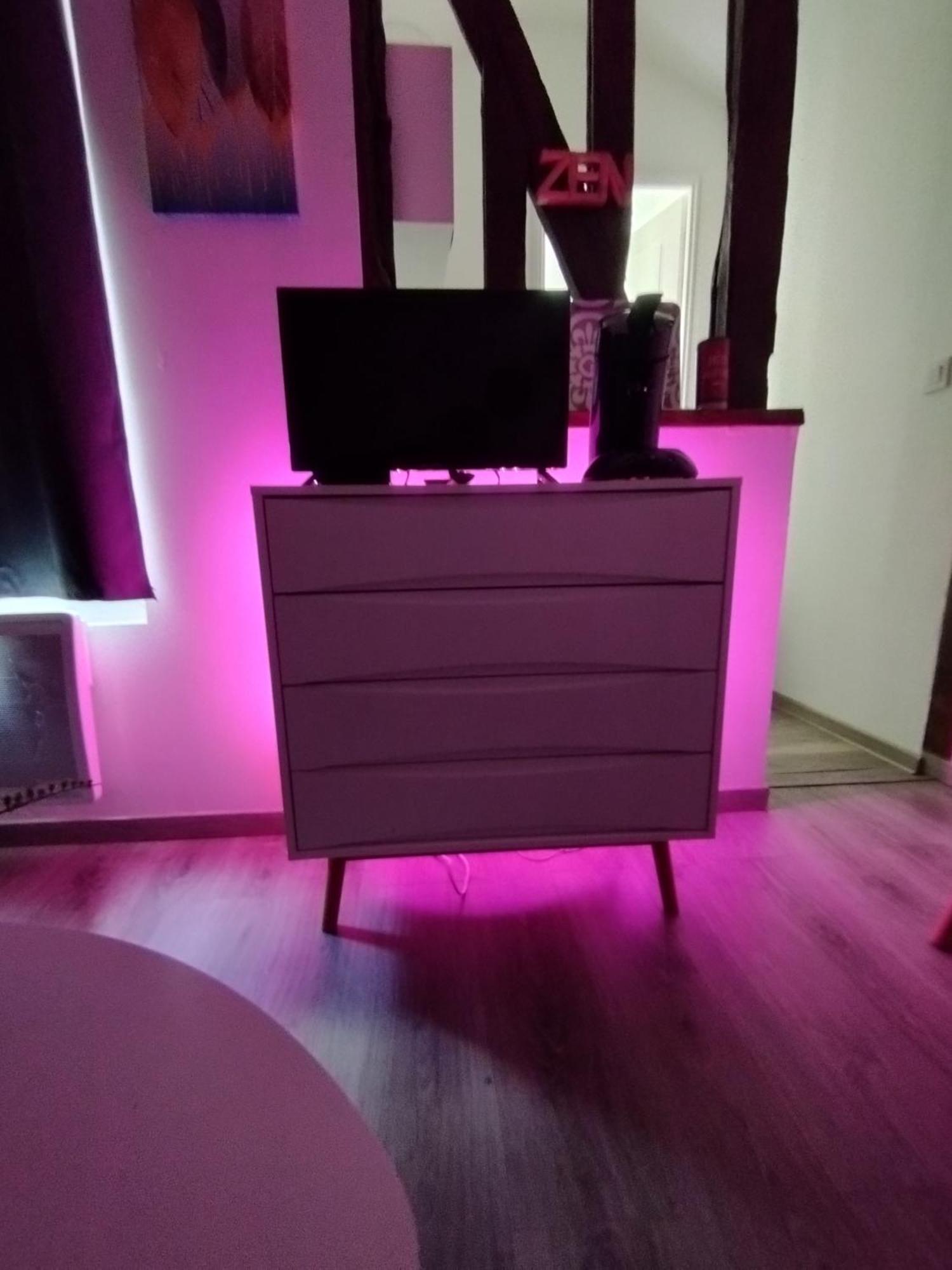 Studio Charmant Confortable Tv Centre Ville Louviers Esterno foto